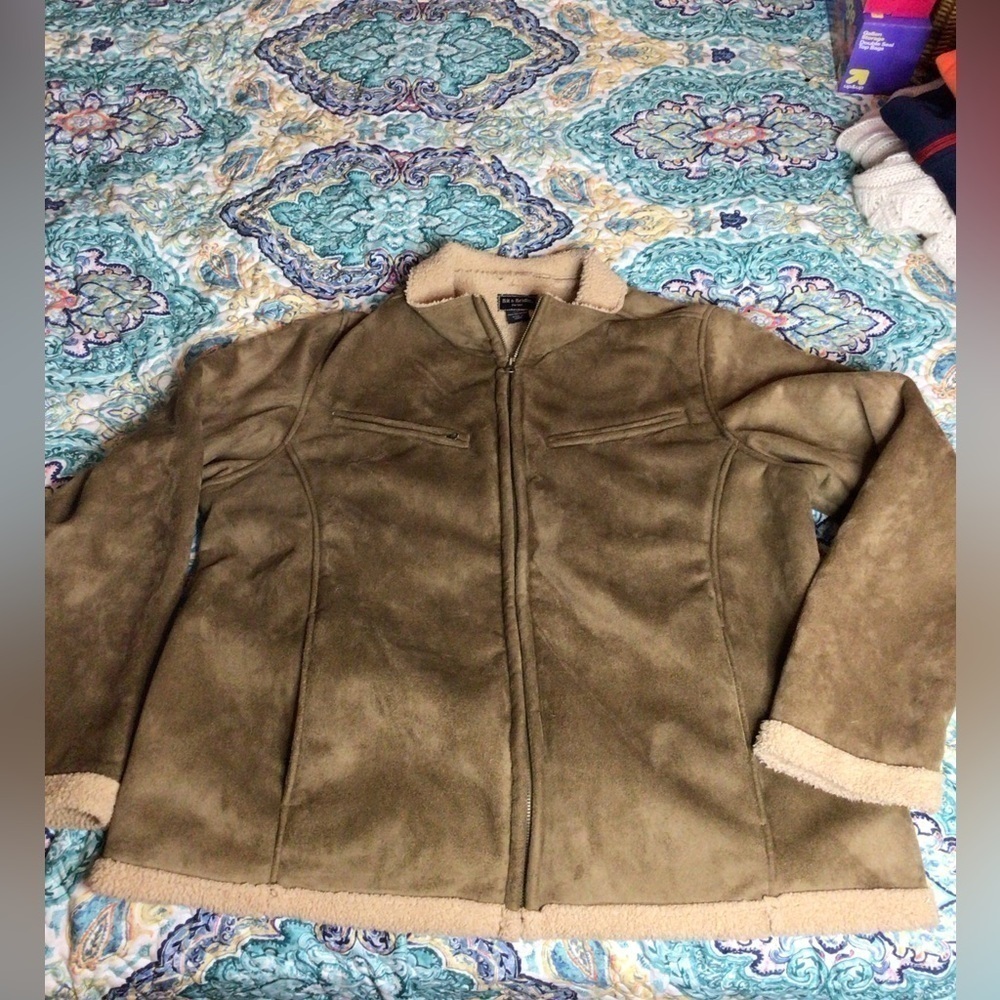 Tan Faux Suede Sherpa-Lined Jacket 2xl. (1aa) - Picture 3 of 12
